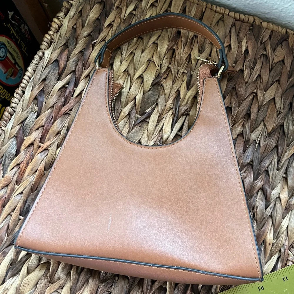 Y2K Brown faux leather mini bag cutest shape night out holds phone 2000s purse - Picture 3 of 7